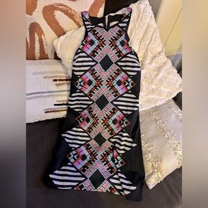 2B Bebe Geometric Print Dress